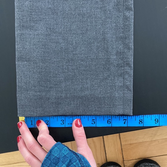 NWOT Uniqlo Grey Business Pants Size 2 - Picture 10 of 16